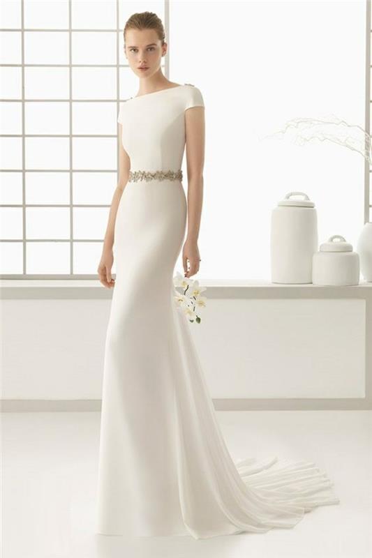 mūsų vestuvių idėjos-paprastos-ilgos-tiesios-vestuvinės suknelės-paprastumo detalės
