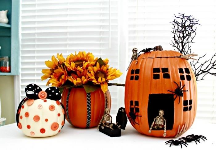 Helovino moliūgų lengvas piešimas su baisiu dizainu su vorų figūrėlėmis, dekoro pavyzdys su pasidaryk pats daiktais Helovinui