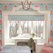 Papel pintado de colores en el dormitorio