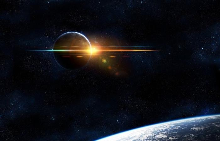 gražūs kosmoso tematikos darbalaukio tapetai, planetos vaizdas erdvėje, apsuptas žvaigždžių