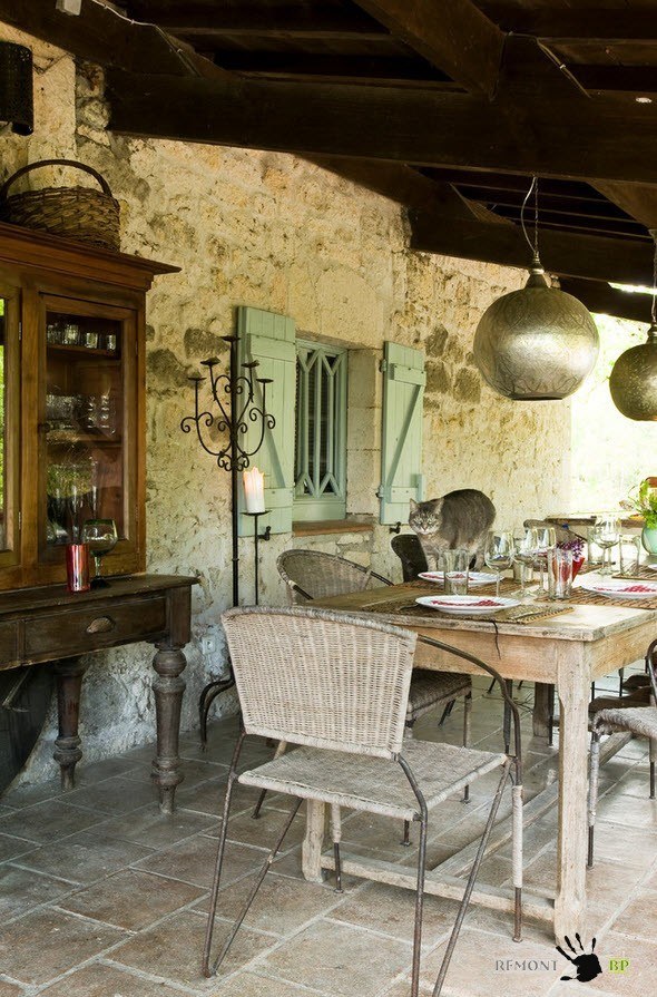 Arredare la zona pranzo in terrazza