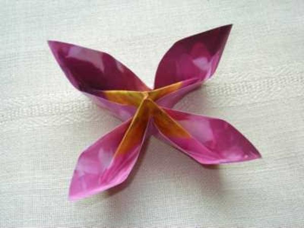 origami-easy-flower-a-fun-lotus-game