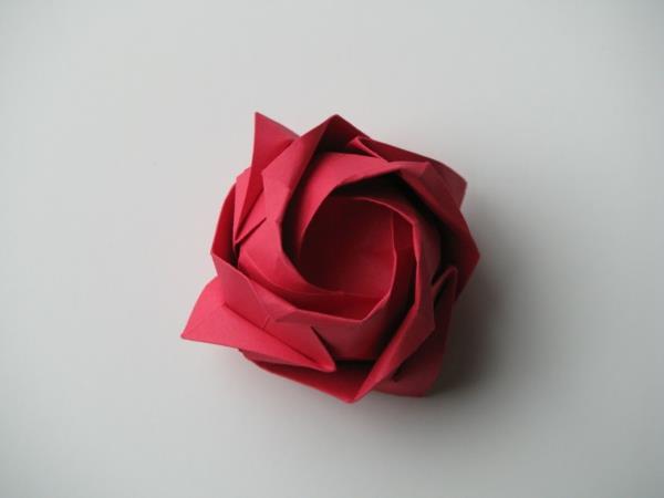 origami-easy-flower-a-fun-game-rose-red-flower-tutoriali