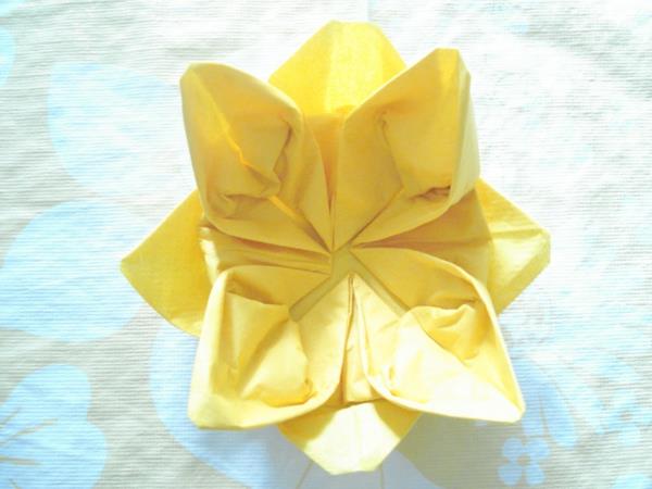 origami-prtiček-cvet