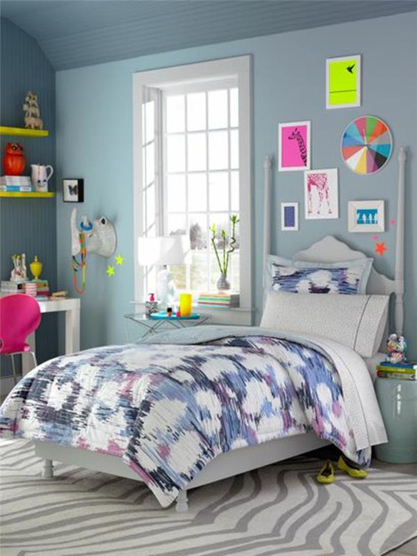 originali idėja-paauglei-mergaitei-kambariui-zebras-kilimas-spalvinga-lovatiesė