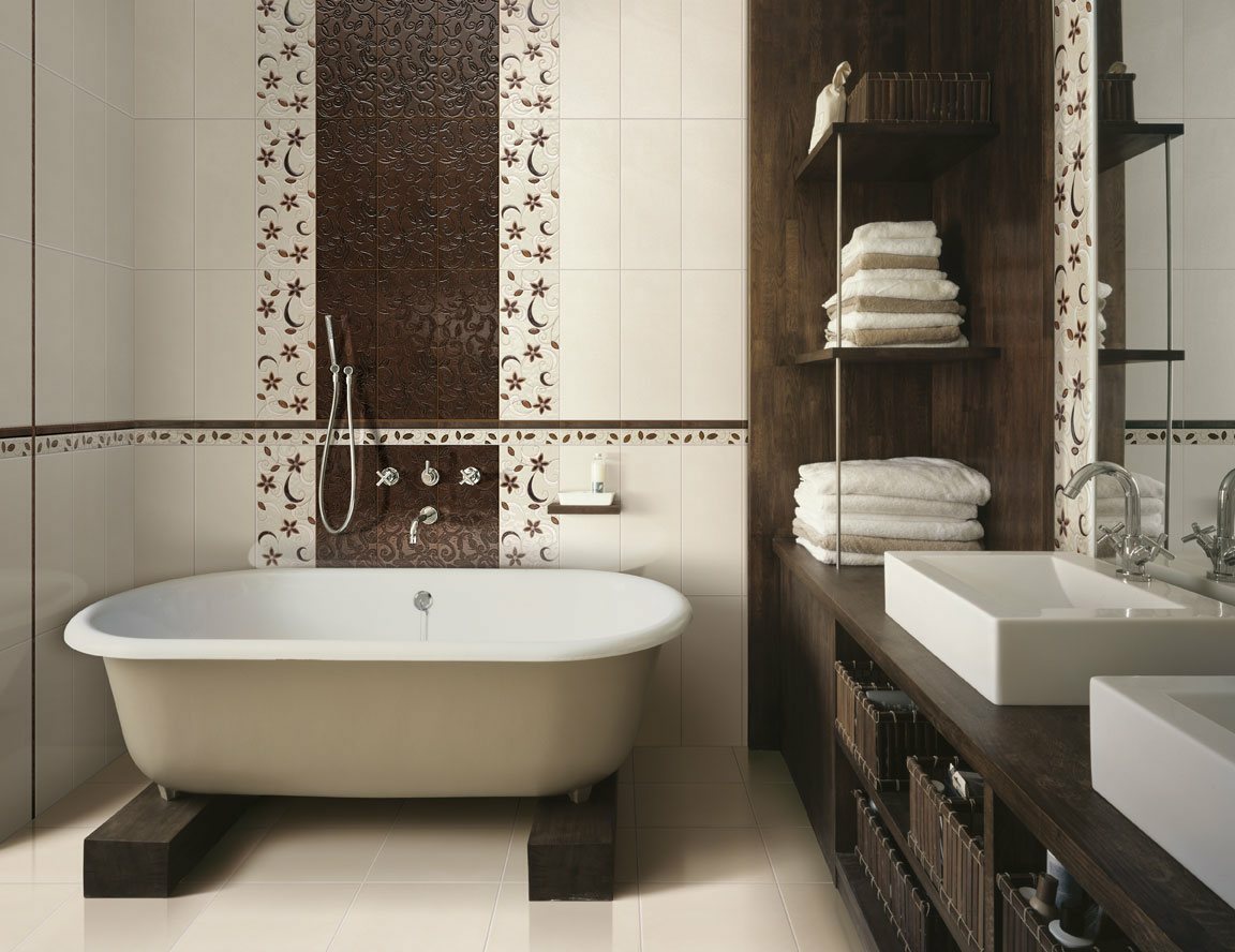 combinação de azulejos marrons e brancos no banheiro