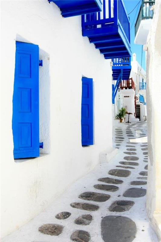 kam-v-Grčijo-potovanje-na-Mikonos-počitnice-v-Grčiji-lepa-hiša-v-modro-belem