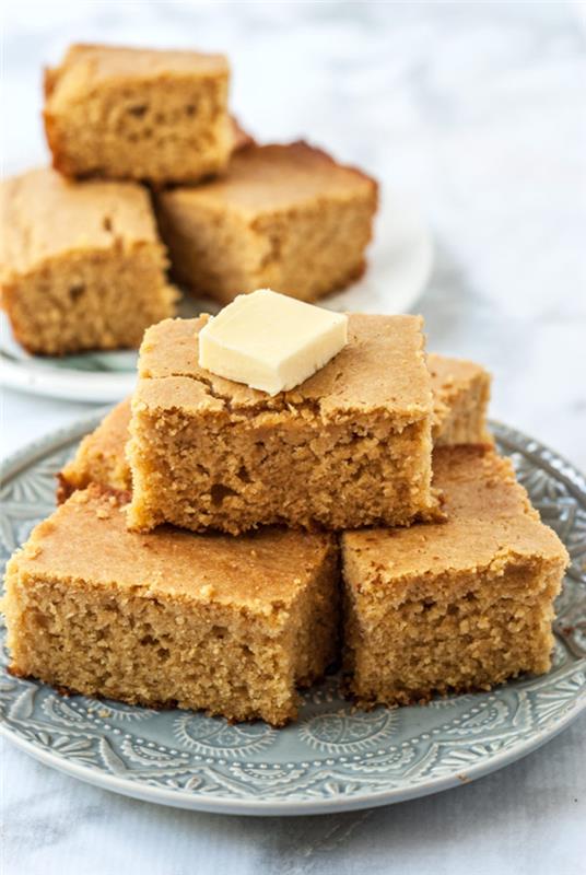 kaj jesti jeseni za zajtrk, recept za mehek kruh s koruzno moko