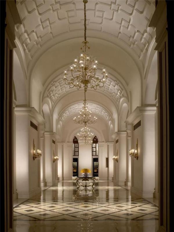 Indijos rūmų prabanga ir monumentali architektūra