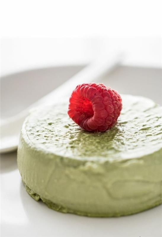 panna-cotta-lezzetli-krem-tarifi-yeşil-çay