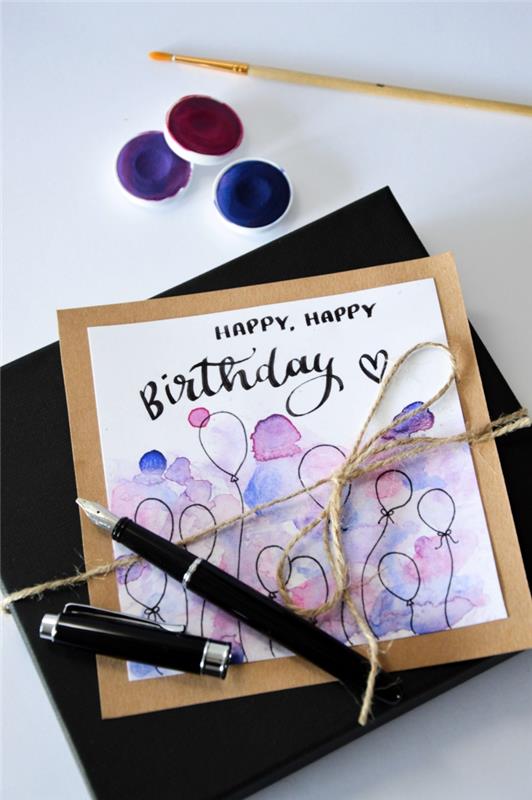 lepa voščilnica vesel rojstni dan z vzorcem balonov, okrašena z akvarelno barvo, akvarelna voščilnica na podlogi iz kraft papirja