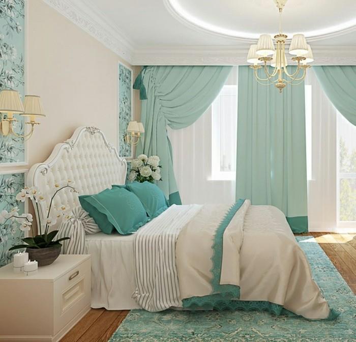 ideja za barvo spalnice, leseni parket, viseči strop, dolge zavese, turkizne blazine