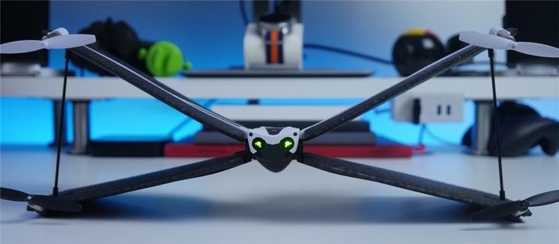 Parrot je že izkopal proizvodnjo svojih minidronov Swing in Bebop, da bi se osredotočil na Anafi