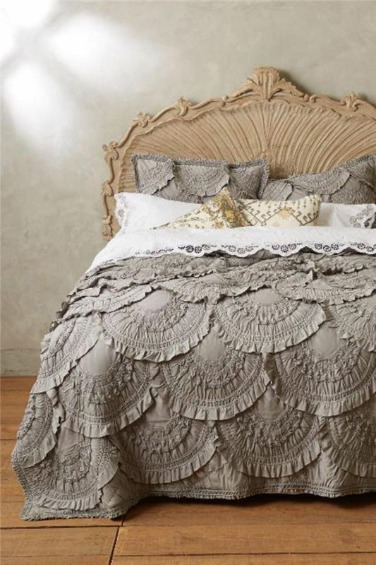 posteljna garnitura-160x200-romantična-posteljna-garnitura-siva-barva-kako-izbrati-romantična-posteljna-garnitura