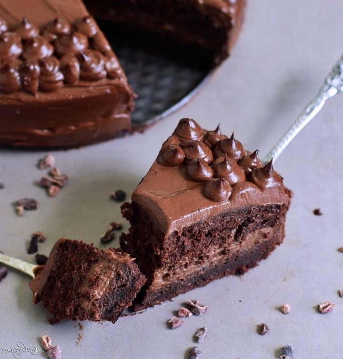 zdrav in veganski recept za hitro čokoladno torto, čokoladno torto iz bučk brez masla in glutena