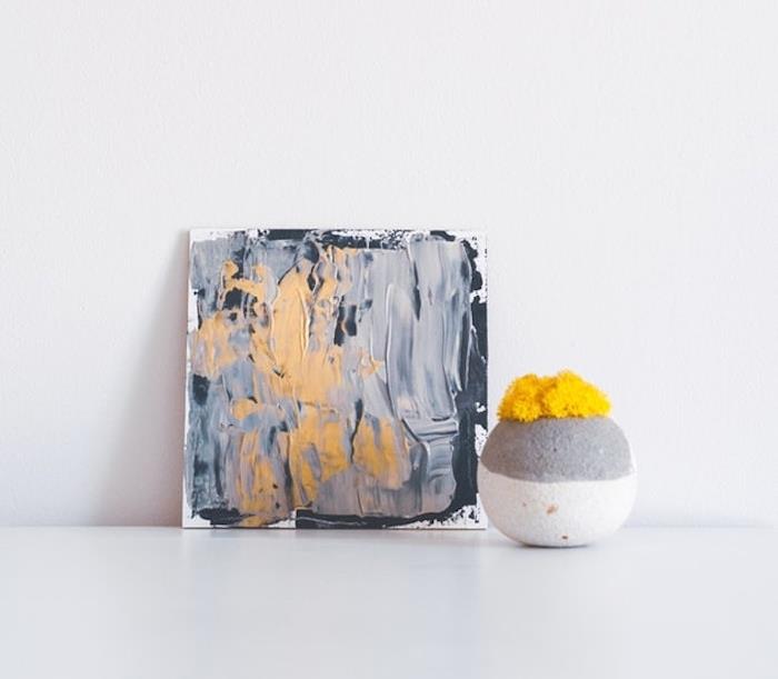 Sienų apdaila, abstrakti akrilo tapyba, vaza su geltonomis gėlėmis