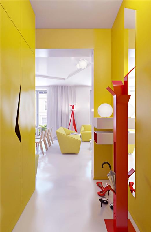 canlı renkler modern dekora nasıl entegre edilir, sarı ve kırmızı koridor düzeni örneği
