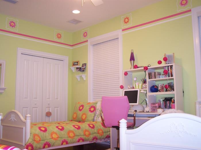 fıstık yeşili çocuk odası ikiz çocuklar için beyaz yatak