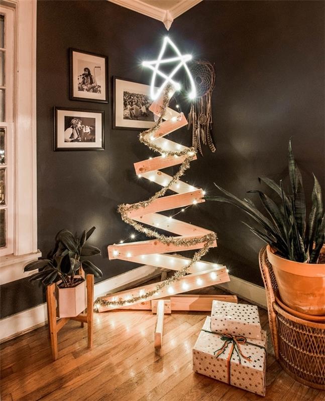 koyu kömür grisi boya beyaz ve siyah fotoğraf çerçevesi duvar kendini toparlamak için Noel süsleri