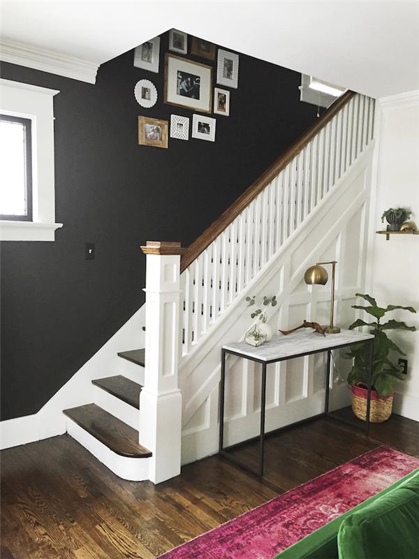 slika za lesene stopnice črna stenska dekoracija lesena ograja in bela