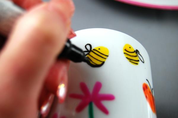 seramik-resim-yaratıcı-eğlenceli-fikir-çiçekler-arılar