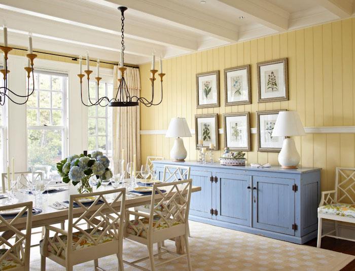 bela in bež ideja za dekoracijo dnevne sobe mlado laneno in modro pohištvo za povezovanje barv