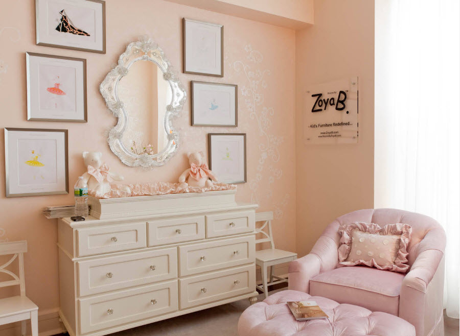 En la habitación de la niña