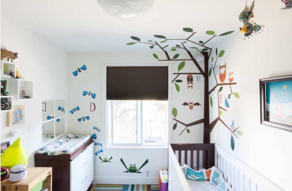 En una habitación de niños pequeños