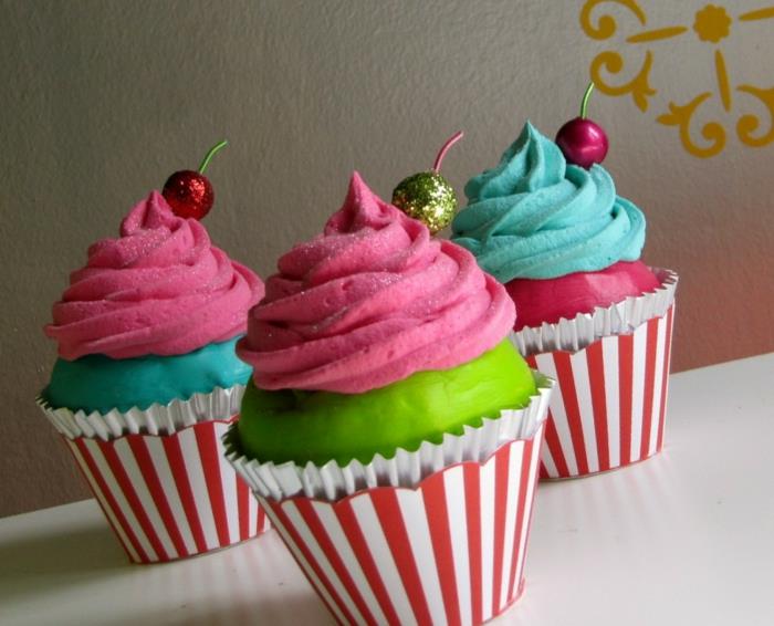 cupcake-cupcake-cake-dekoriranje-recept-pop-barve