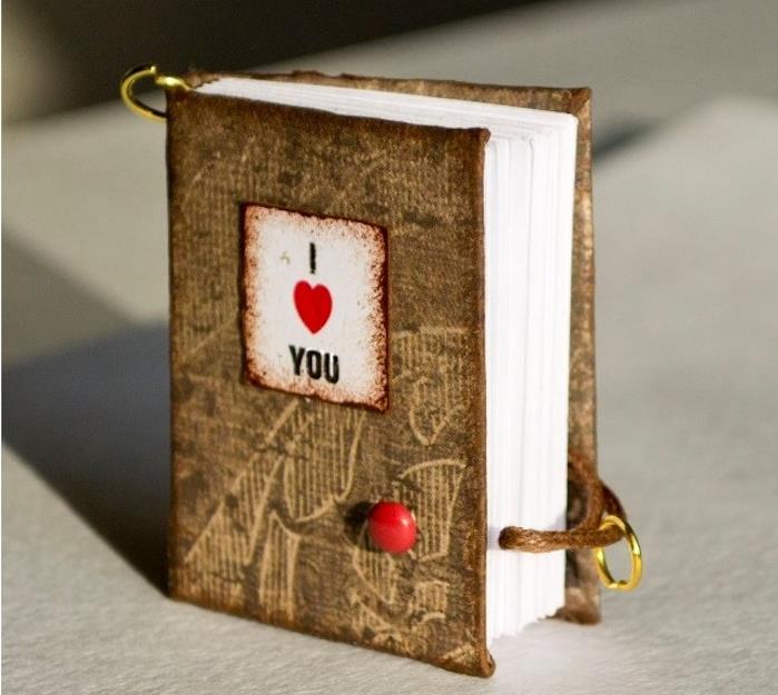 dovana geriausiam draugui ar jo merginai, maža kišenėlė su priežastimis ką nors mylėti, Valentino dienos dovanos idėja