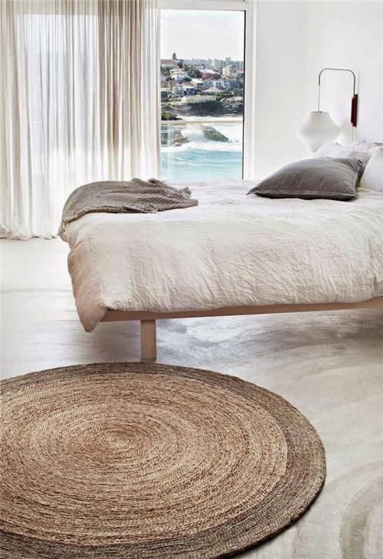 mažas apvalus kilimas-elegantiškas-interjeras-miegamasis