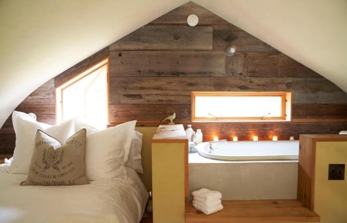 çatı katı örneği, çatı katı düzeni, beyaz ve ahşapta eğim altında yatak odası dekorasyonu