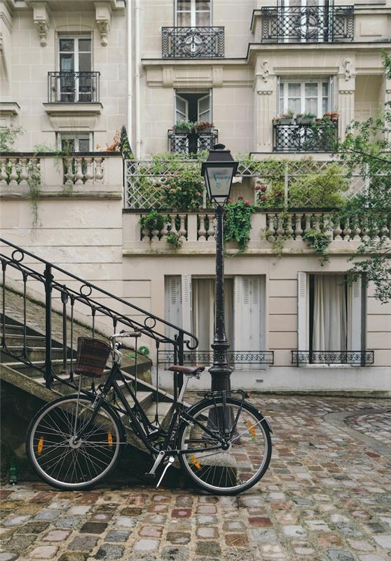 Paris manzara görüntüsünde bisiklet fotoğrafçılığı, arka plan için en güzel şehir manzarası