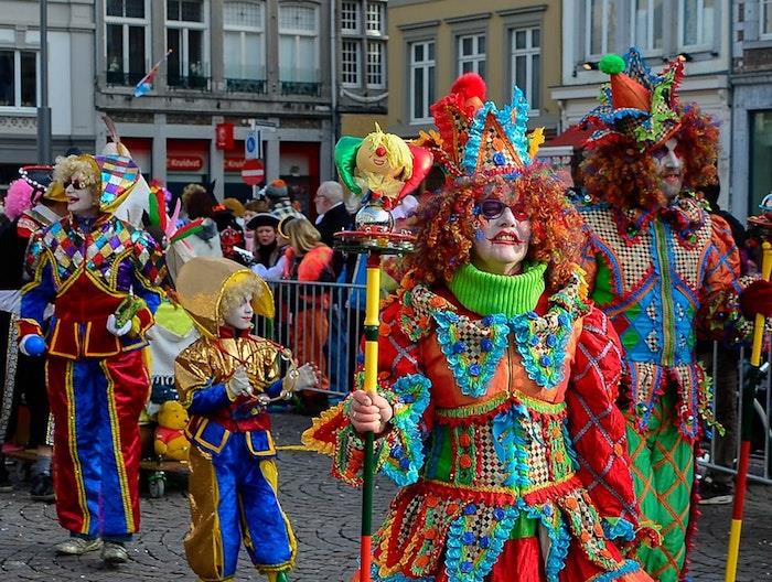 Soytarı kostümü fransa karnavalı, kralın aptalı karnaval kılık, karnaval kostümü fikri