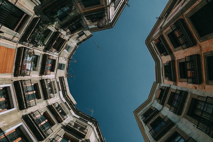 Orijinal kentsel fotoğraf, bilgisayar arka planı için şehir binaları Barselona, ​​ücretsiz telif ücretsiz görüntü