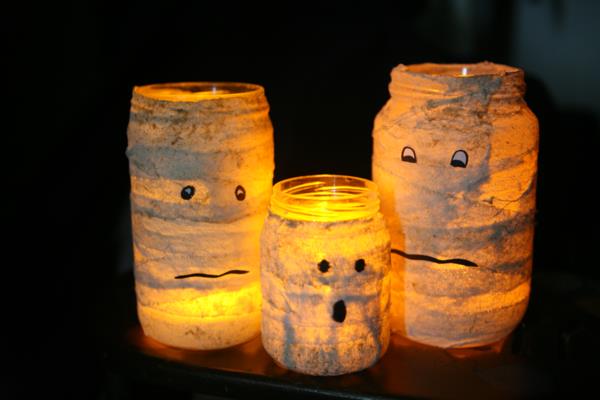 halloween-mumije-svečnik