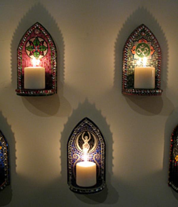 stenski svečniki za sveče