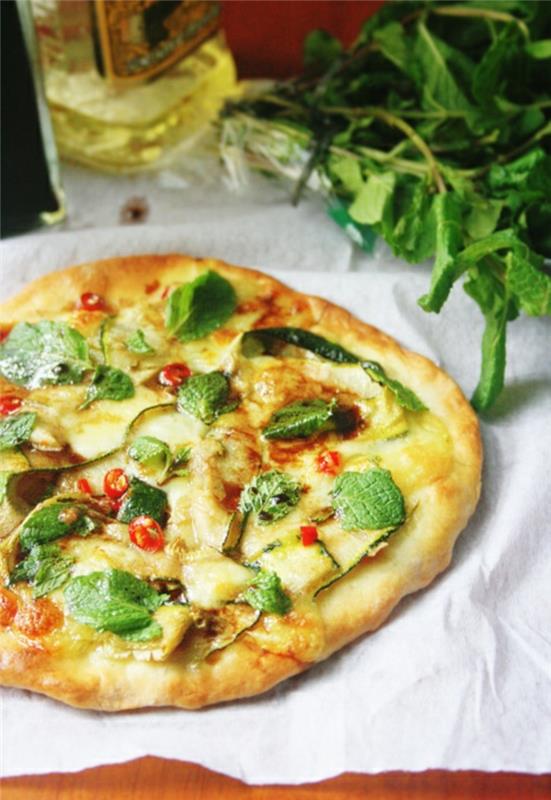 pizza-italyan-hazırlığı-kolay-lezzetli-pizza-nefis-yeşil