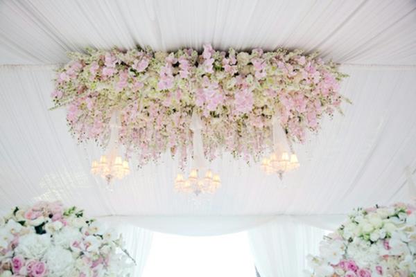 vestuvių-gėlių-lubų apdaila