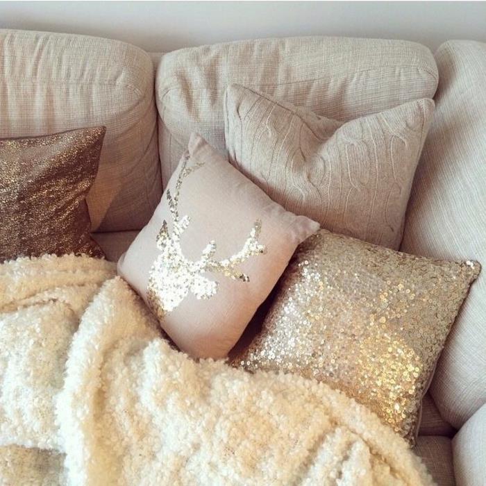 polar-battaniye-bej-kanepe-oturma odasında-kanepe-atmak-atmak-kanepe-yastıklar-ucuz-beyaz