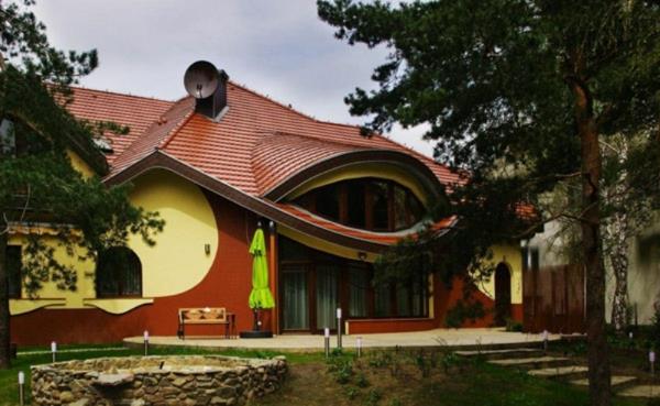 Lenkijos rezidencija su neįprastomis architektūrinėmis savybėmis
