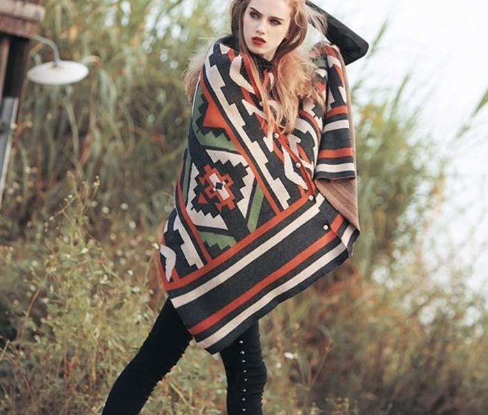 pončo-plašč-v-divjem-boho-chic stilu