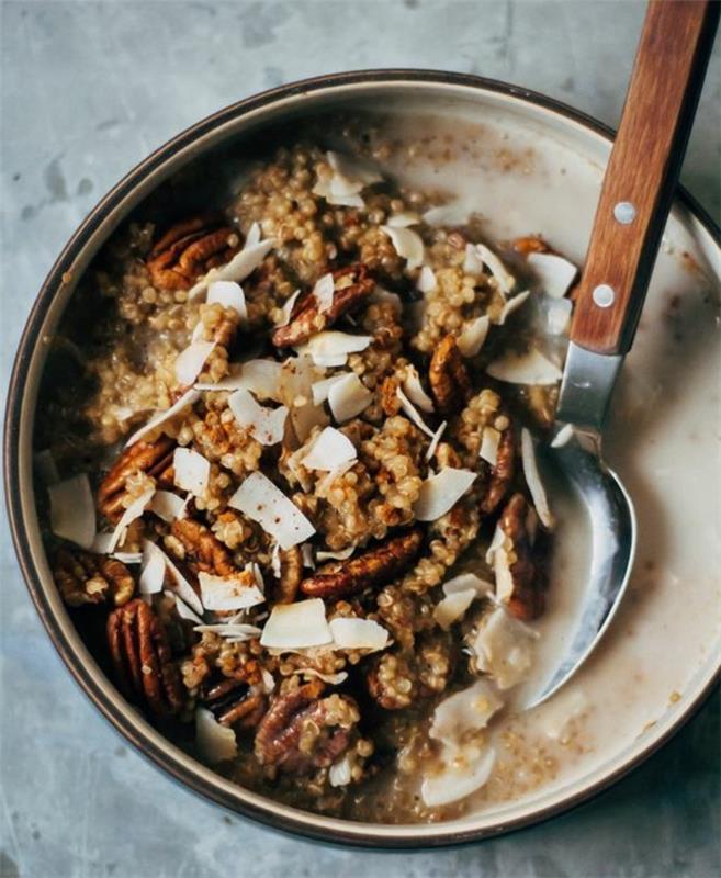 glutensiz yulaf lapası örneği, kinoa, chai çayı, badem sütü, tarçın, zayıflama kahvaltısı hazırlama fikri