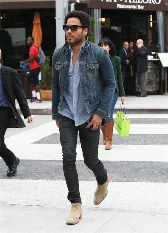 Lenny Kravitz z moško denim srajco in levis jakno iz denim ter tankimi hlačami Chelsea