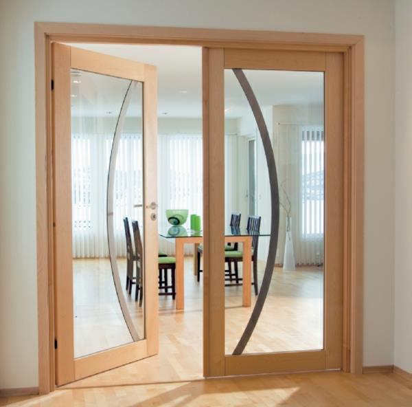 interjeras-stiklo durys-medinis rėmas