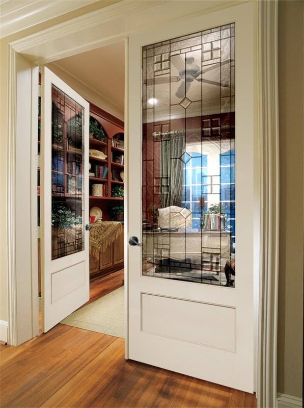 interjeras-stiklo durys-baltos rėmo durys