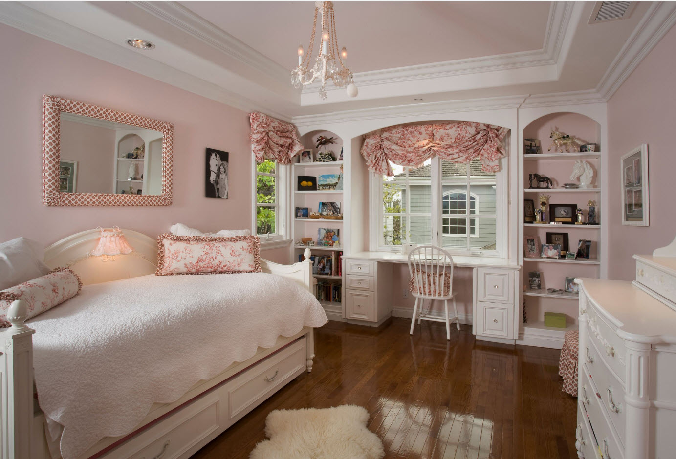 Quarto em rosa claro