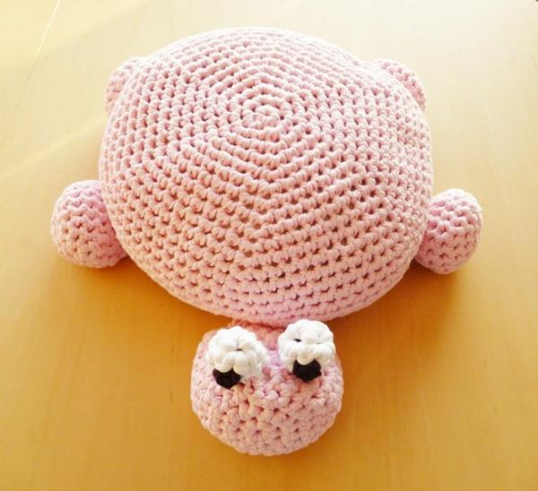 crochet-beanbag-a-turtle-cushion-fun-crochet-beanbag-beanbag