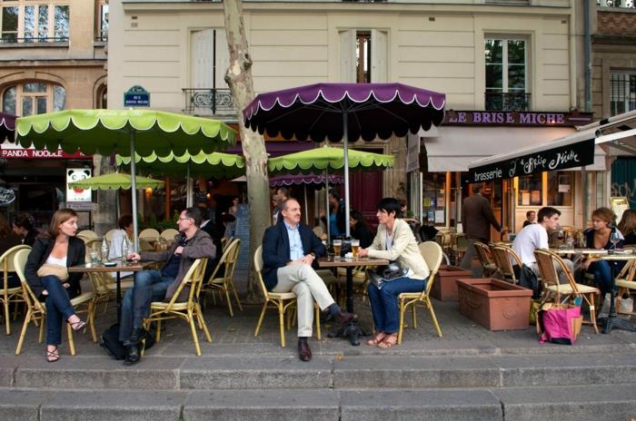walks-in-paris-stroll-capital-of-france-café