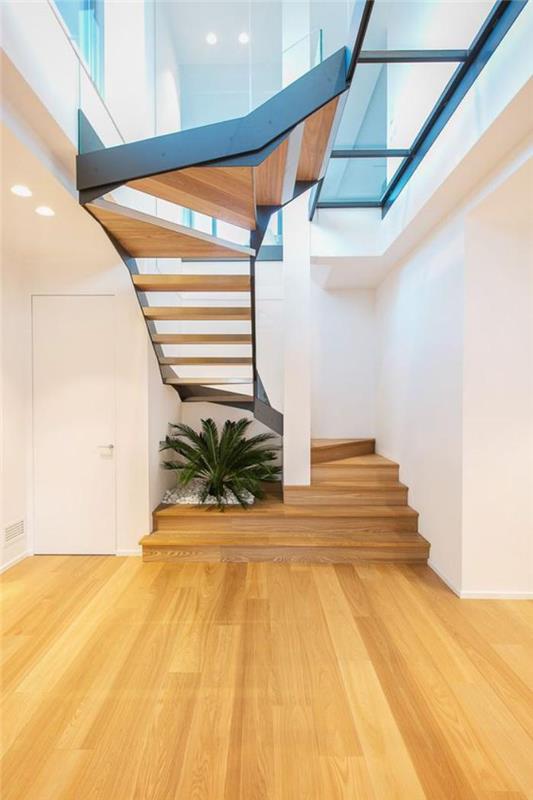 cam-döşeme-çatı penceresi-ve-modern-merdiven
